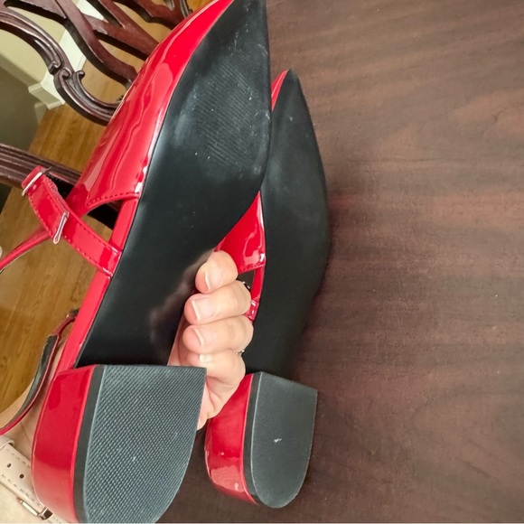 Steve Madden Yourk Red Patent Sling Back Pointed Toe Shoe - Picture 10 of 17